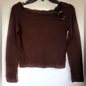 JUNIORS TOP, OFF SHOULDERS NECKLINE, SIZE L, BY EMERGENCY EXIT, BROWNISH